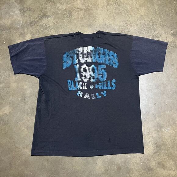 Vintage 1995 Sturgis Black Hills Rally Motorcycle T-Shirt - Picture 3 of 6